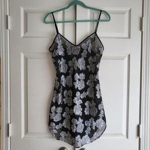 Black Lace Mesh Floral Slip | Size M